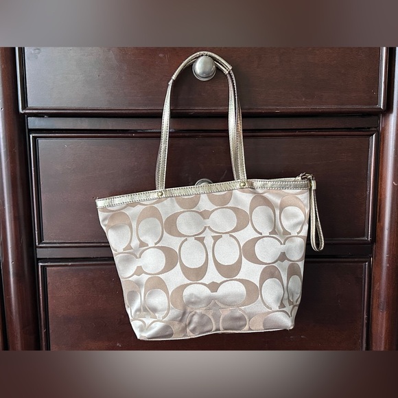 Coach Poppy Daisy Gold Applique Optic C Y2K Tote Shoulder Bag RARE - Picture 2 of 15